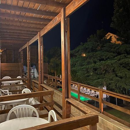 Ayres Village Apart Pinamar Εξωτερικό φωτογραφία